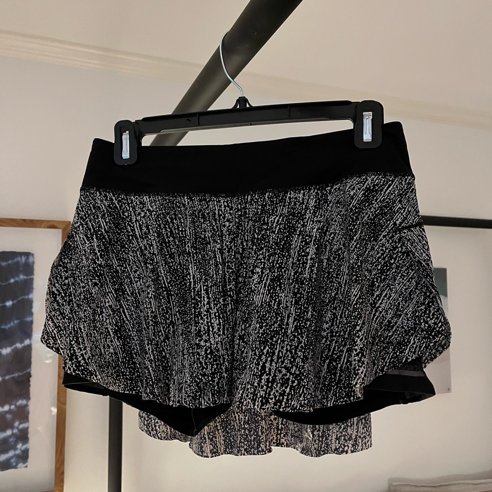 Lululemon Quick Pace Airtime Black White Run Skirt